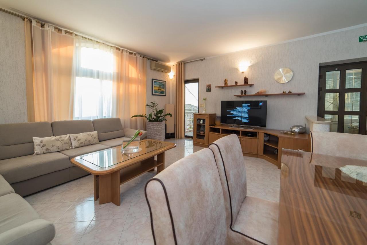 Holiday Nest Дубровник Екстер'єр фото