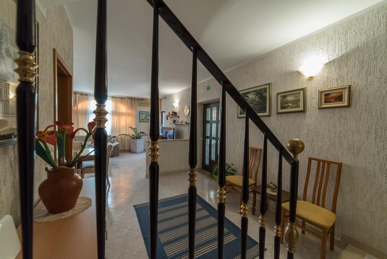 Holiday Nest Дубровник Екстер'єр фото