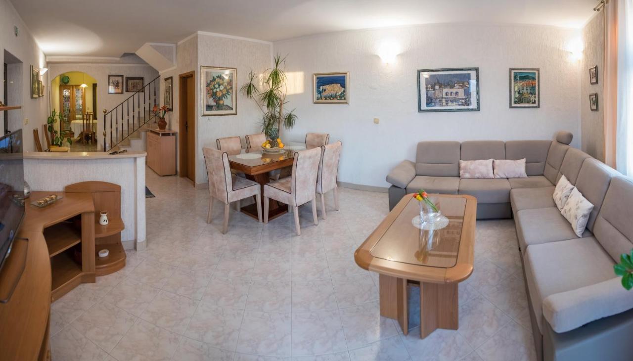 Holiday Nest Дубровник Екстер'єр фото